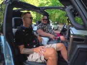 Rokiškio gatvėmis važinėja didžiausias pasaulyje elektromobilis: ką apie jį mano „E Gazas dugnas“ vedėjai? (video + foto)