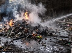 Apleistame pastate užsidegė šiukšlės