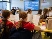 Pagalba kiekvienam vaikui: kokie specialistai sudaro švietimo pagalbos komandą mokykloje