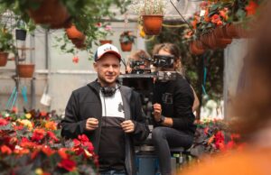Į sceną grįžta J. Krisiūno spektaklis „Kapinių klubas“: jau ketvirtadienį primiršta istorija vėl atgims