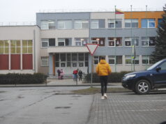 „Užstrigo“ įprastas mokinių pavėžėjimas iš Sėlynės pusės – problemą žada išspręsti po mokinių atostogų