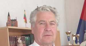 „Sunkmetis miesto bedarbių įpročių dar nepakeitė: tik ir taikosi kaip darbo atsikratyti“