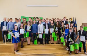 Dešimtus metus iš eilės šalies SEB bankas apdovanojo abiturientus