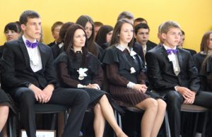 Paskutini skambutis Rokiškio Juozo Tumo-Vaižganto gimnazijos senuosiuose rūmuose. N.Byčkovskio nuotr.