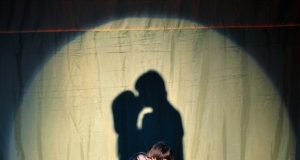 Choreografijos mokyklos jaunimo teatro aktorių meistriškumas spektaklio “Dangus neturi išrinktųjų...“ premjeros metu privertė nustebti ne vieną žiūrovą.