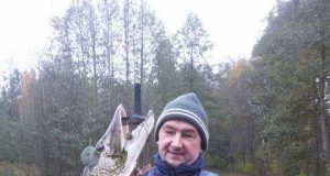 Sekmadienį Kurkliečių ežere pandėlietis Virginijus Likas pagavo įspūdingo dydžio gražuolę - 10 kg 225 g svėrusią lydeką. V. Likienės nuotr.