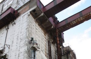 50 tonų grūdų per valandą išdžiovinti galinti nauja AB „Rokiškio grūdai“ džiovykla eksploatacijai turėtų būti paruošta iki rugpjūčio pabaigos.A. Mackuvienės nuotr.