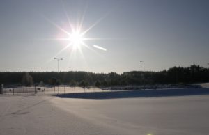 Naktį apšviesta žaliųjų atliekų kompostavimo aikštelė netoli Lukštų kaimo papiktino “Gimtojo...“ skaitytoją. A.Puteikytės nuotr.