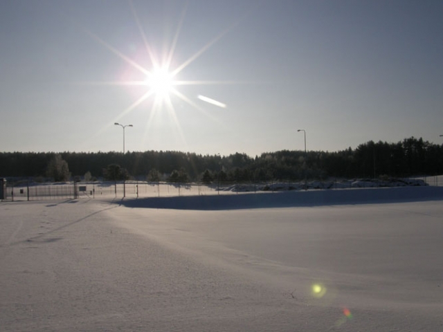 Naktį apšviesta žaliųjų atliekų kompostavimo aikštelė netoli Lukštų kaimo papiktino “Gimtojo...“ skaitytoją. A.Puteikytės nuotr.