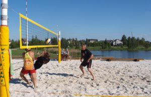 Susitikimo akimirka: kamuolį atmušė Raimis Dilys