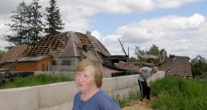 „Per kelias minutes viesulas ūkyje pridarė milžiniškų nuostolių. Ši nelaimė  apkartino mūsų gyvenimą