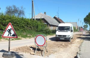 Eismo ženklų gausa trikdo vairuotojus. A.Minkevičienės nuotr.