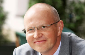 Dilgėlės auga be pagalbos Gintaras ALEKNONIS