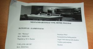 Baldų pirkimo sutartyje trūksta tarpininkų rekvizitų: įmonės pavadinimo