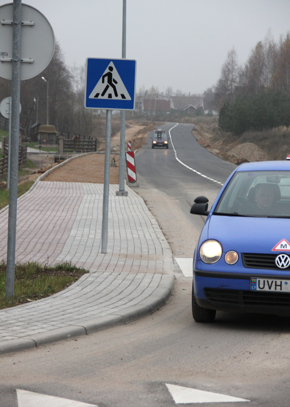 Rokiškėnai džiaugiasi atidarytu miesto apvažiavimu. N.Byčkovskio nuotr.