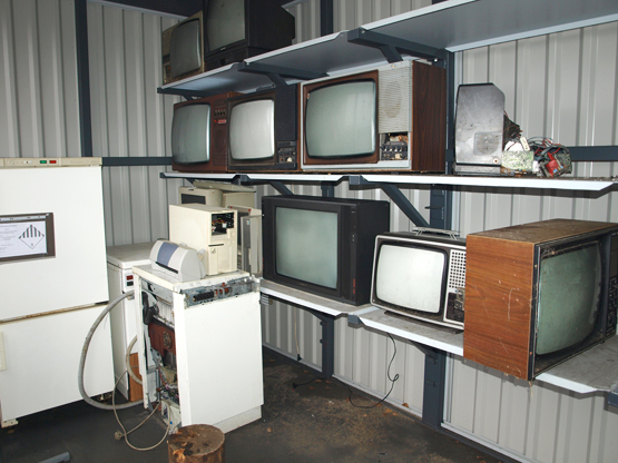 Gyventojai raginami tvarkyti atliekas.