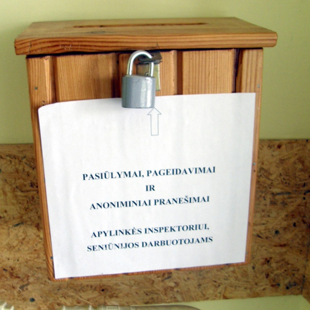 Ši daili dėželė Juodupės seniūnijoje – kol kas tuščia. L.Dūdaitės nuotr. Ši daili dėželė Juodupės seniūnijoje – kol kas tuščia. L.Dūdaitės nuotr.