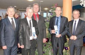 Po apdovanojimų ceremonijos: (iš kairės) „Linava“ generalinis sekretorius Vytautas Milėnas