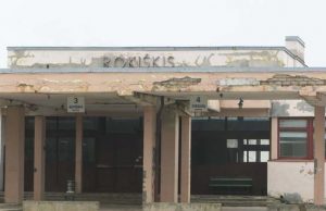 UAB Rokiškio autobusų parkas neturi lėšų autobusų stočiai rekonstruoti. N.Byčkovskio nuotr.