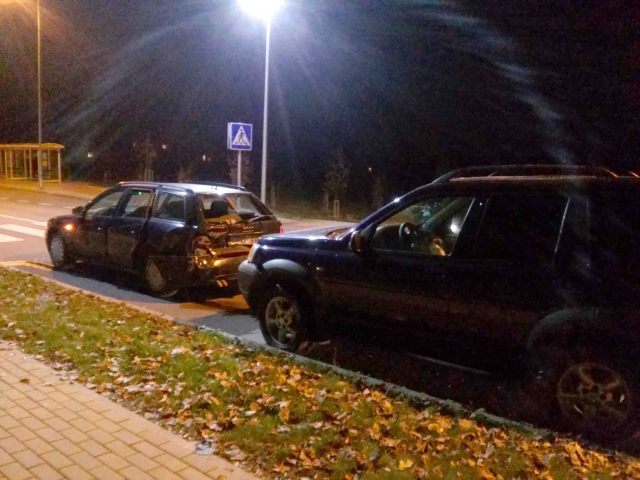 Prie R. Lymano muzikos mokyklos susidūrė du automobiliai. L. Dūdaitės nuotr.