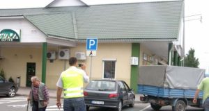 Į „Peugeot“