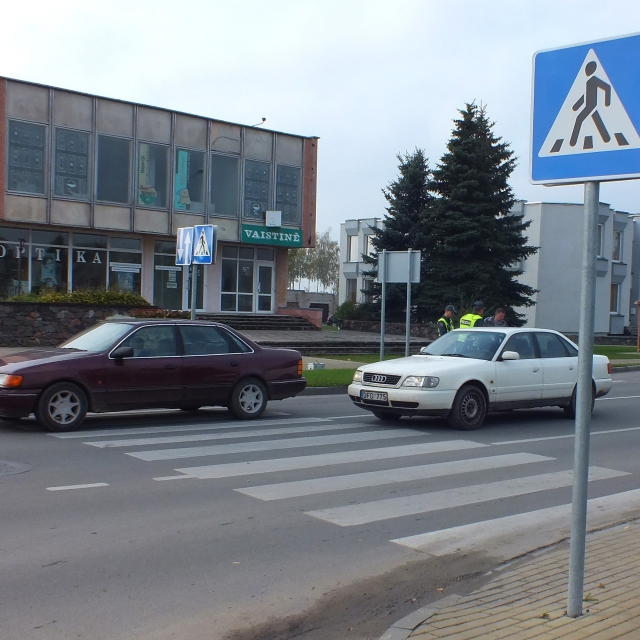 Respublikos gatvės pėsčiųjų perėjoje pėstiesiems nėra saugu. A.Minkevičienės nuotr.