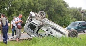 „Renault“ automobilio vairuotojas nepatyrė sužalojimų. N.Byčkovskio nuotr.