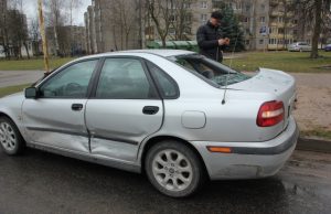 Avarijoje daugiausiai sudaužyta „Volvo“. D. Zibolienės nuotr.