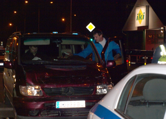 Sankryžoje susidūrė trys automobiliai. D.Zibolienės nuotr.