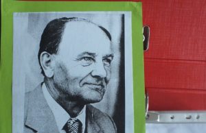 Kraštiečio poeto Vytauto Šavelio kūryba ir gyvenimo nuotrupos – Panemunio kaimo bibliotekininkės Pranutės Petrulienės kruopščiai surinktame aplanke.