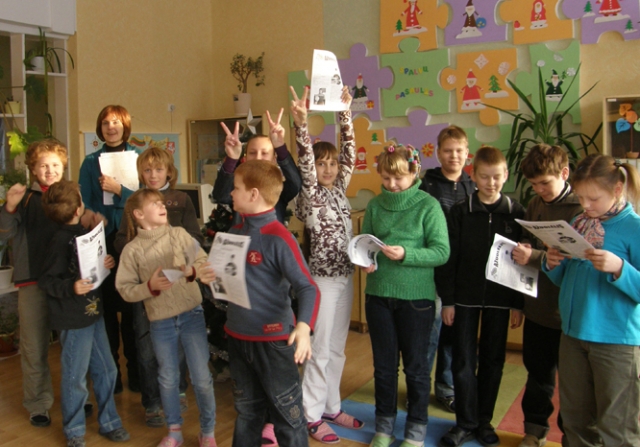 Laikraštuko „Ąžuolėlis“ leidėjai. Laikraštuko „Ąžuolėlis“ leidėjai.