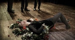 Spektaklio „Bado meistras" scena. "Meno forto" nuotr.