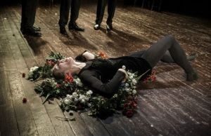 Spektaklio „Bado meistras" scena. "Meno forto" nuotr.