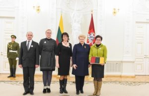 Bajorų bendruomenės nariai su prezidente Dalia Grybauskaite. R. Dačkaus nuotr.