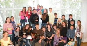 Po konkurso „Obels žiedo giesmė“ - linksmybės namuose.