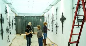 Rokiškio muziejininkai rengia lietuvišką parodą Radvilų pilyje Baltarusijoje. G.Kujelio nuotr.