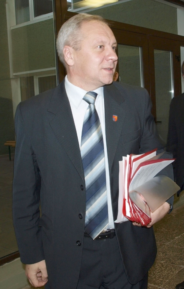 Tėvynės sąjungos-Lietuvos krikščionių demokratų frakcijos lyderis Almantas Blažys. Tėvynės sąjungos-Lietuvos krikščionių demokratų frakcijos lyderis Almantas Blažys.