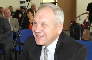 Šalyje kas antras pašalpų gavėjas dirba nelegaliai, o mūsų rajone tokių nėra? Valstybinės darbo inspekcijos Panevėžio skyriaus vyriausiasis inspektorius Almantas Blažys: "Kova su nelegaliu darbu - mūsų inspekcijos prioritetinė veiklos sritis". D. Zibolienės nuotr.