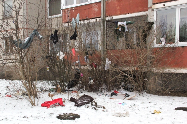 Ant medžio kabojo palaidinės