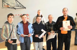 Rokiškio neįgaliųjų sporto klubo „Olimpija“ komanda – A.Krasauskas (iš kairės)