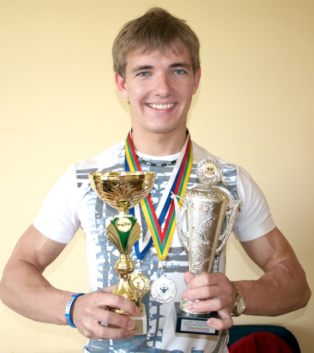 Deividas Butkus džiaugėsi puikiu startu - dviejose varžybose iškovotos dvi prizinės vietos. D.Zibolienės nuotr.