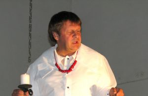 Apie emigrantus ir poetą Paulių Širvį Į klausimą