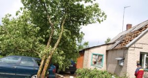 Škvalas siautėjo R. ir A. Griškėnų sodyboje. A.Minkevičienės nuotr.