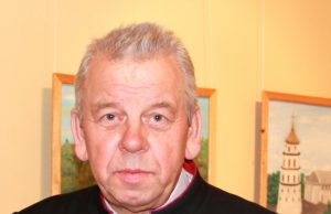 Už taiką pasaulyje raginami melstis ir rokiškėnai Dekanas Vilnis Viktoras Cukuras kviečia visus tikinčiuosius bendros maldos. D. Zibolienės nuotr.