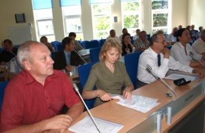 Savivaldybės vykdomų projektų analizė sukėlė daug rajono tarybos narių diskusijų. D.Zibolienės nuotr.