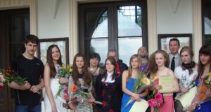 XXI jaunųjų dailininkų laida su mokytojais.