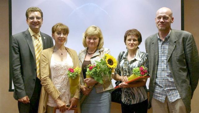 Konkurso dalyvės Teresė Staniulytė (iš kairės)