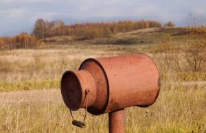 (Neį)prastos pašto dėžutės: nuo pieno bidonų ir duoninių iki aulinių batų Dalios Stalauskienės nuotr.