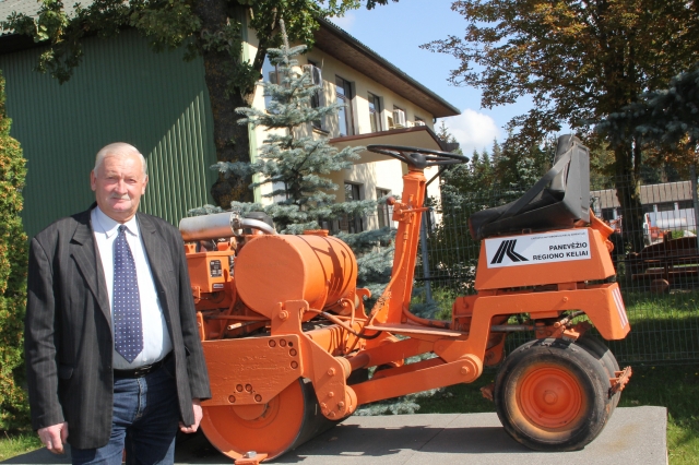 Veiklos septyniasdešimtmetį švęsiančios įmonės vadovas Stanislovas Dambrauskas neslepia