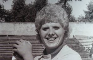 Prier. Rutulio stūmikės Danguolės Bimbaitės rekordui kitąmet bus 30 metų. Ir